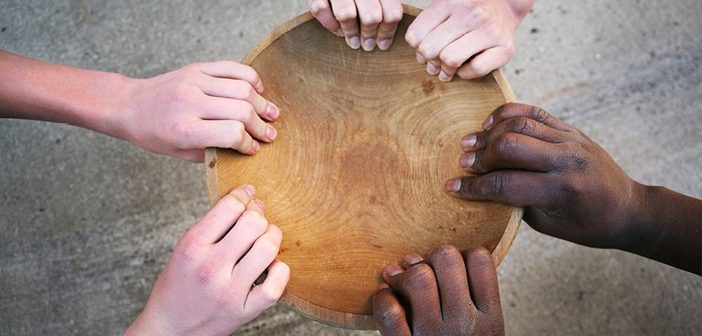 İslamda yardımlaşmanın toplumun birlik ve beraberliği üzerindeki etkisi